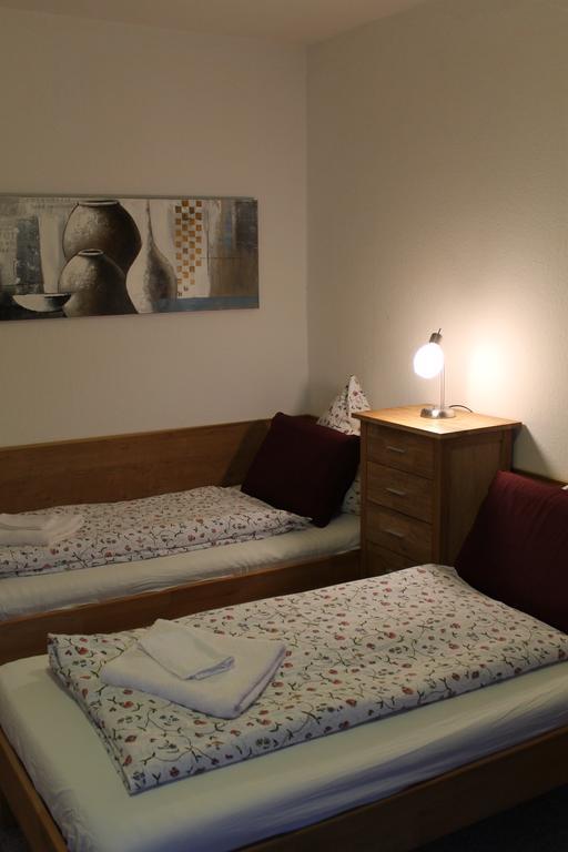 Hotel Leezdorfer Hof Esterno foto